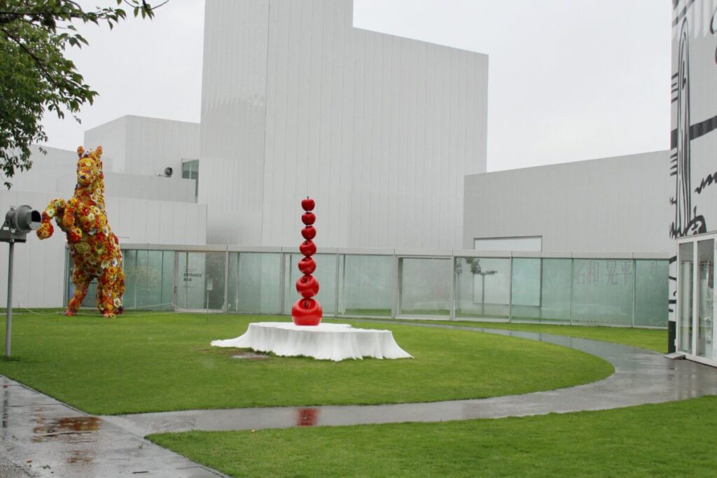 towada contemporary art museum